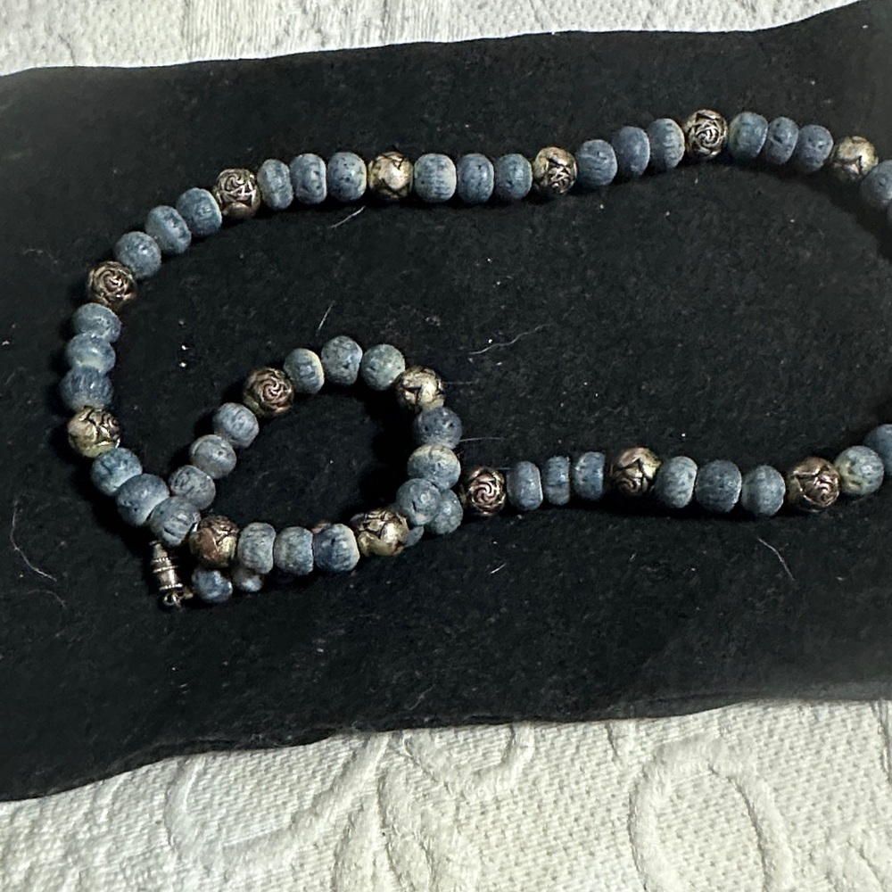 Elegant Blue and Gold Beaded Necklace